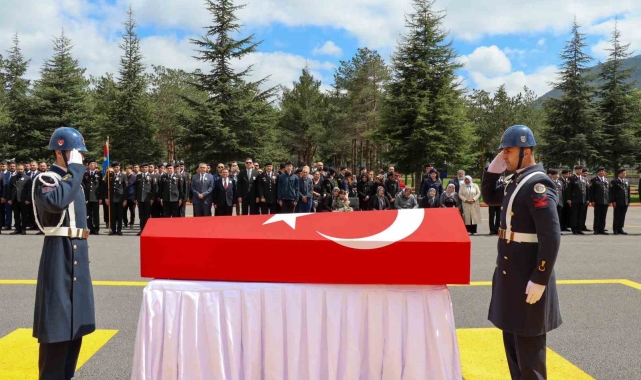 Kanser tedavisi gören asker hayatını kaybetti
