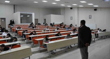 Kars'ta LGS, TYT ve AYT deneme sınavı