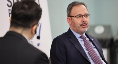 Kasapoğlu, gençlerin sorularını yanıtladı