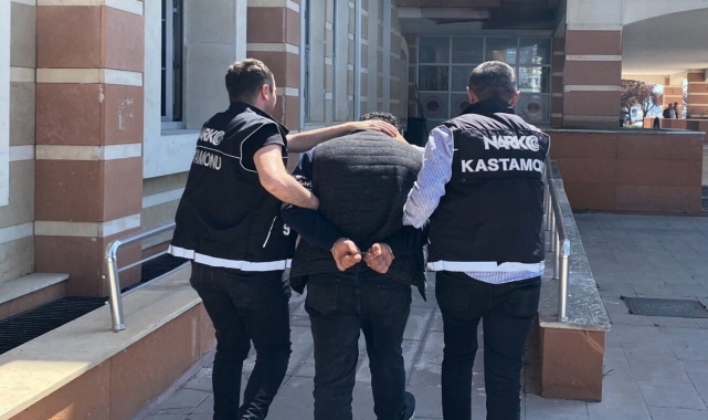Kastamonu'da uyuşturucu operasyonunda 2 kişi tutuklandı