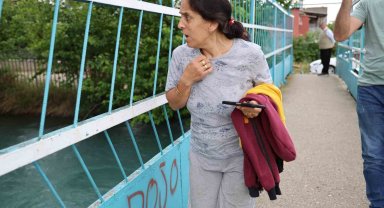 Kaybolan çocuğu oğlu zannetti, feryat etti