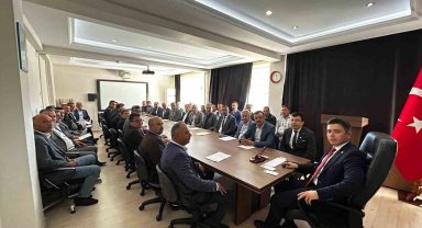 Kaymakam Gündoğdu muhtarlarla bir araya geldi