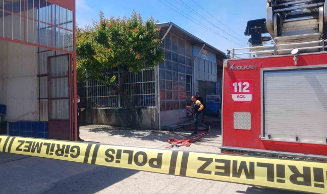 Kaynak makinesinden çıkan yangında oto yedek parça dükkanında maddi hasar oluştu