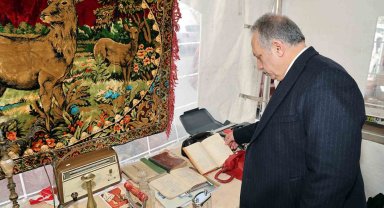 Kendi gününde kendi yerinde: Antika Pazarı