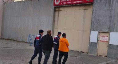 Kırkağaç'ta sentetik uyuşturucu operasyonu: 2 tutuklama