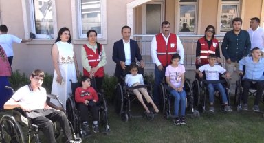 Kızılay'dan Silopi'de 9 engelli çocuğa tekerlekli sandalye