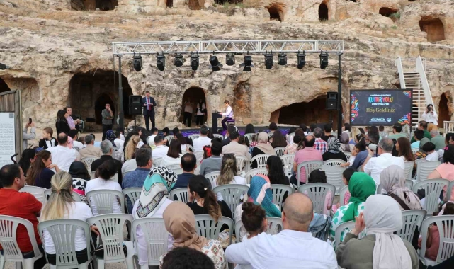 Kızılkoyun Nekropolü'nde piyano resitali