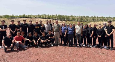 KMÜ'de güvenlik ve koruma programı öğrencilerine silah ve atış eğitimi verildi
