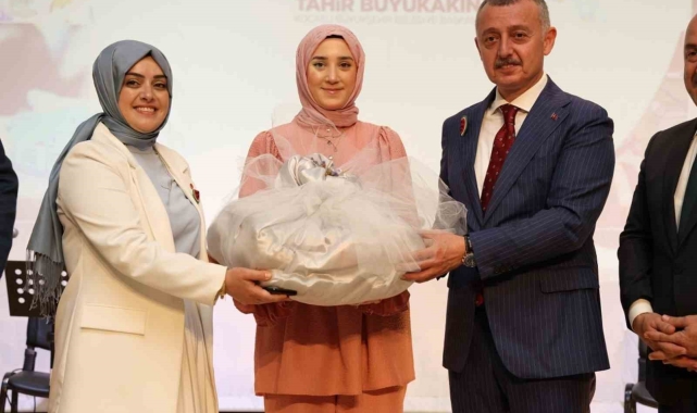 KO-MEK bohçası ile evlenecek kızlara çeyiz desteği