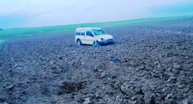 Konya'da hafif ticari araç takla attı: 1 yaralı