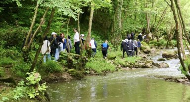 Körfez'in doğal güzelliklerinde trekking keyfi