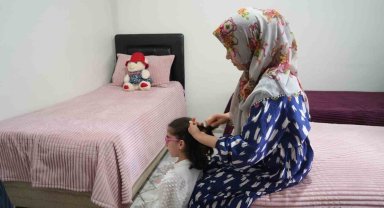 Koruyucu anne 4 çocuğu sevgi ile büyütüyor