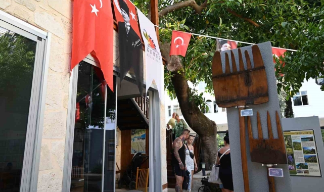 Kültür Evi'ne ilk turist kafilesi geldi