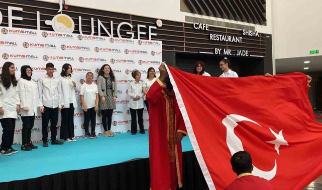 KUMSmall'da 'engelsiz kutlama'