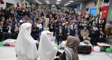 Kur'an kursu minikleri hünerlerini sergiledi