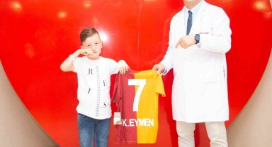 Lenfoma hastası Eymen Çakmak, Galatasaray forması hayaline kavuştu