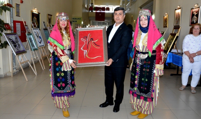 Manisalı öğrencilerden sanat sergisi