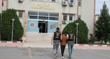 Mardin'de eşini 10 yerinden bıçaklayan zanlı yurt dışına kaçmaya çalışırken yakalandı