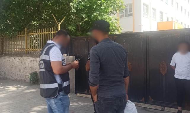 Mardin'de polis ekipleri tarafından okul çevreleri ve servis araçları denetlendi