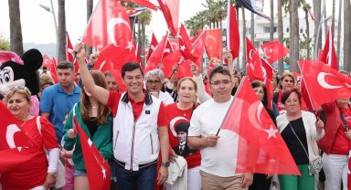 Marmaris'te sahne gençlerin