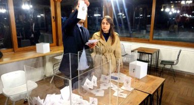 Menteşe Konutlarında mini referandum: Kent Park'a spor salonu