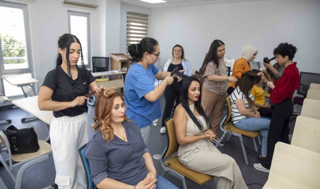 MERCEK'te kuaförlük kursu başladı