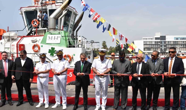 Mersin Limanı'nda çevre dostu römorkör hizmete girdi