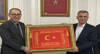 MHP Genel Başkan Yardımcısı Topsakal'dan İlkadım Belediye Başkanı Kurnaz'a ziyaret