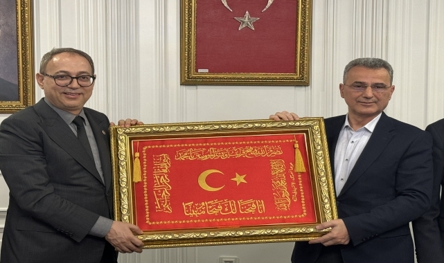 MHP Genel Başkan Yardımcısı Topsakal'dan İlkadım Belediye Başkanı Kurnaz'a ziyaret