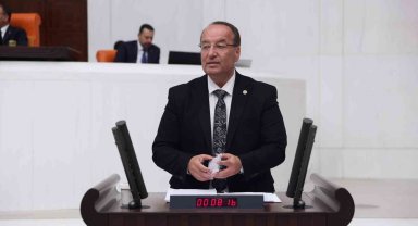 Milletvekili Akay Eflani'li çiftçilerin don mağduriyetini Bakan Yumaklı'ya iletti