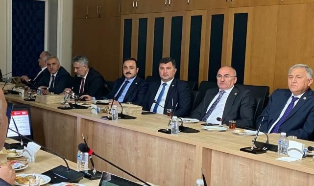 Milletvekilleri fındık için bir araya geldi
