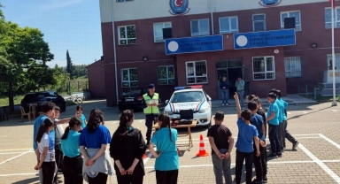 Mudanya jandarmadan trafik bilgelendirme çalışmaları sürüyor