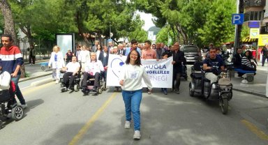 Muğla'da Engelliler Haftası kutlamaları yürüyüş ile başladı