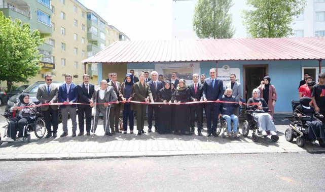 Muş'ta engelliler için iki farklı kursun açılışı yapıldı