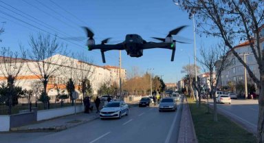 Narko ve asayiş timleri okul bölgelerini dron ile denetliyor