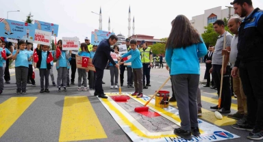 Niğde'de Trafik Haftası düzenlenen etkinlikle kutlandı