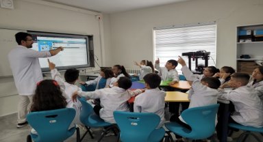 Öğrenciler Fahrettin Ulusoy Bilim Atölye Evi'nde bilimle buluşturuluyor