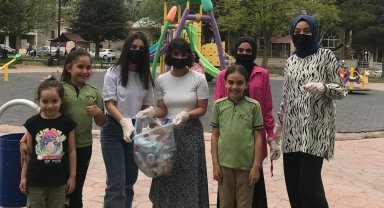 Öğrenciler hem fidan dikti, hem de çevreyi temizledi