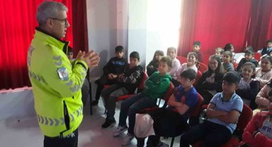 Öğrencilere güvenlik trafik eğitimi verildi