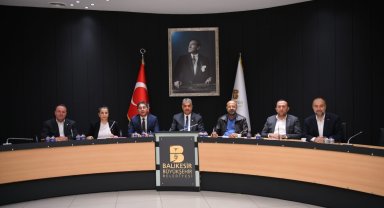 Oktay Erbalaban Balıkesir Büyükşehir Plan ve Bütçe Komisyon Başkanı seçildi