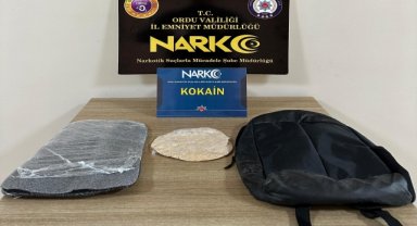 Ordu'da uyuşturucu ele geçirilen otomobildeki 3 kişiden 2'si tutuklandı