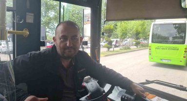 Otobüste rahatsızlanan yolcuları şoför hastaneye yetiştirdi