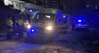 Otomobil, inşaat ile istinat duvarı arasındaki boşluğa düştü: 1 ölü