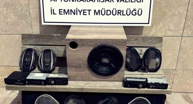 Otomobil ve kamyonları soyan şahısları polis yakaladı