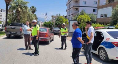 Otomobilin çarptığı 7 yaşındaki ilkokul öğrencisi yaralandı