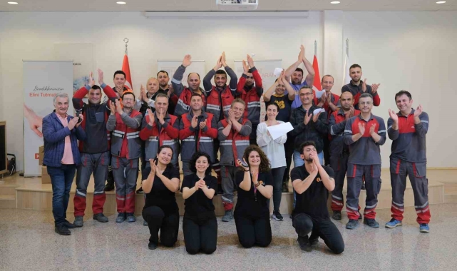 OYAK Çimento'dan DOST Tiyatro etkinliği