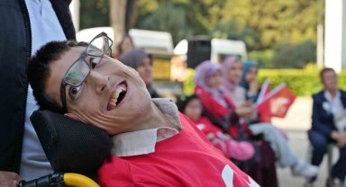 Özel bireylerin temsili askerliğinde gurur, sevinç ve gözyaşı bir arada yaşandı