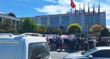Özel halk otobüsü esnafından Saraçhane'de İBB'ye protesto