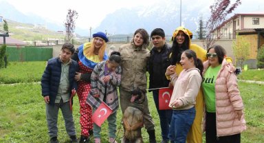 Özel öğrenciler jandarmaya misafir oldu