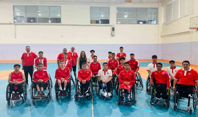 Pamukkale Belediyespor'da İlker Gündüz'e milli davet